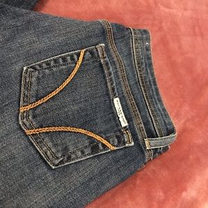 Bui•Yah•Kah Capris